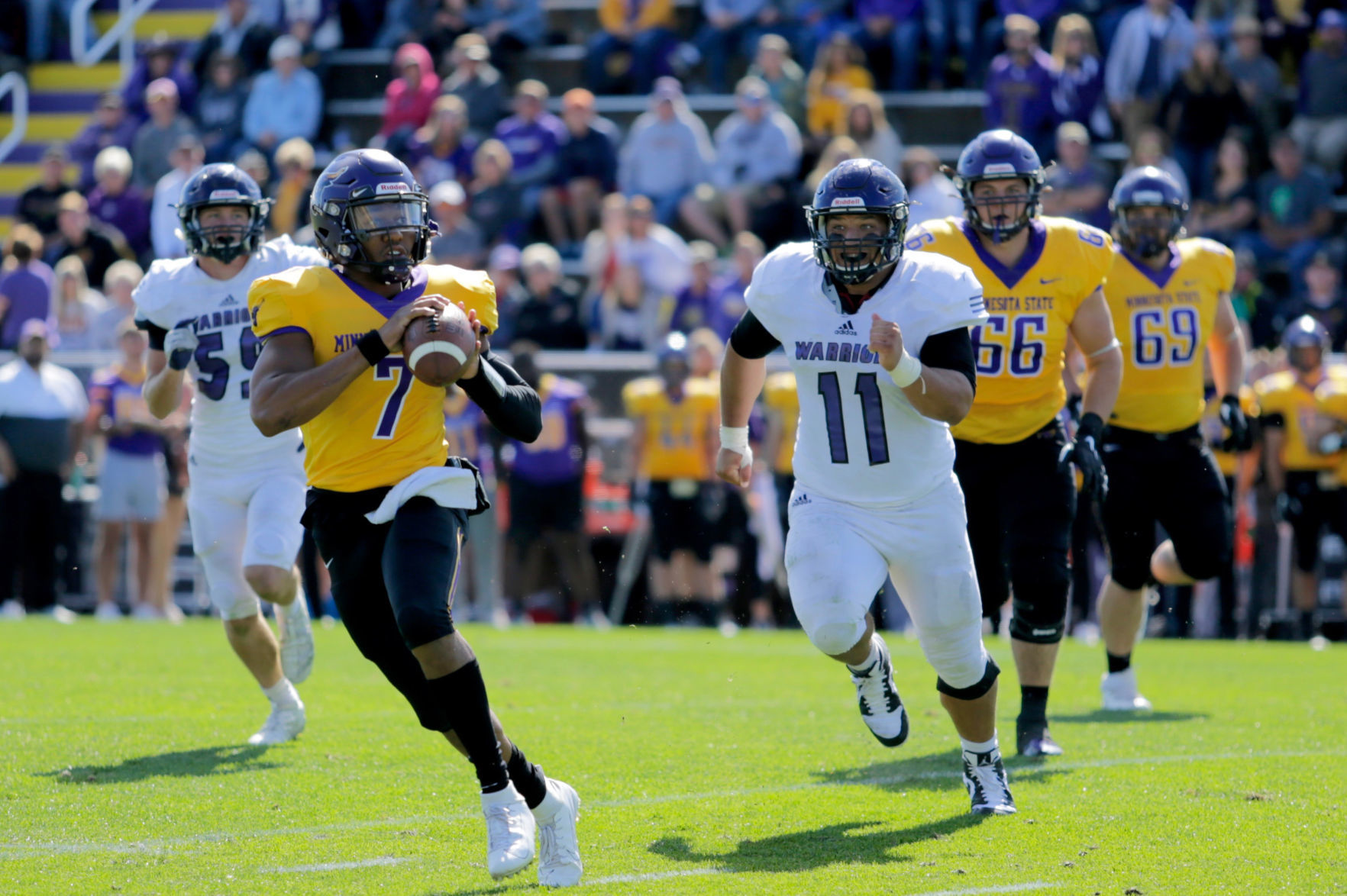 Winona State Football vs Mankato